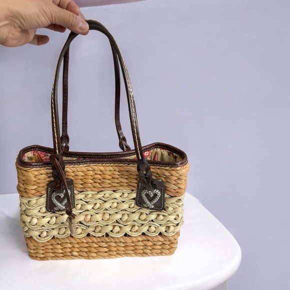 BRIGHTON Straw & Leather
Handbag Purse Bag Hearts with a floral lining - Picture 1 of 13
